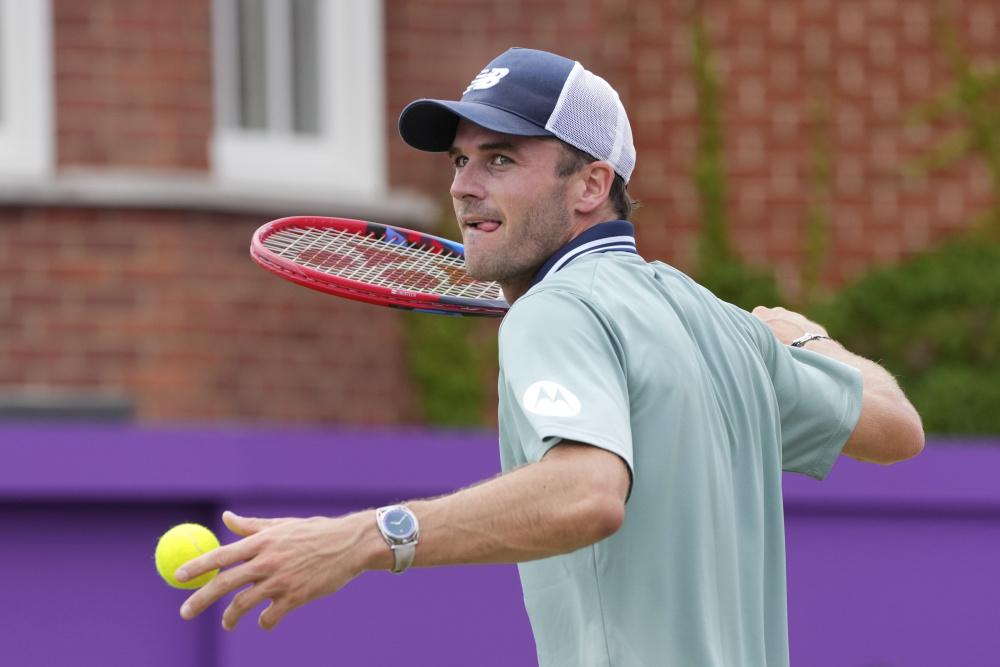 冬季运动的 冬季运动的